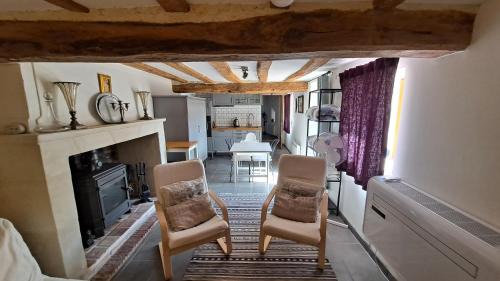 Chaveignes Maison | Gîte Angulus Ridet - Grapevine