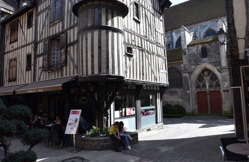 Old Town Appartement | Gîte Appartement au centre ville de Troyes