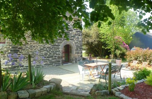Briec Maison | Gîte Atypique Dans Une Chapelle