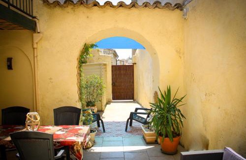 Argeliers Maison | Gîte atypique dans une maison du 18ème siècle
