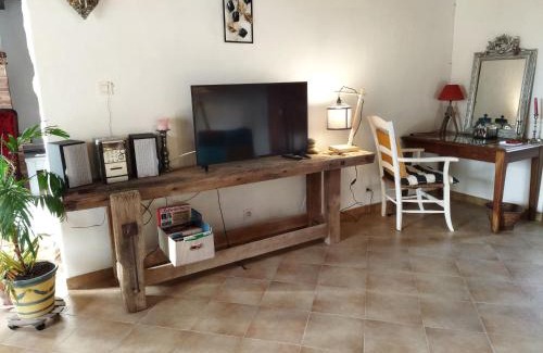 Le Chatelet Maison | Gîte au calme avec verger, à proximité de randonnées et sites culturels - FR-1-586-9