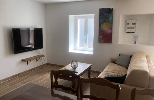 Coussay-les-Bois Maison | Gîte au calme entièrement rénové