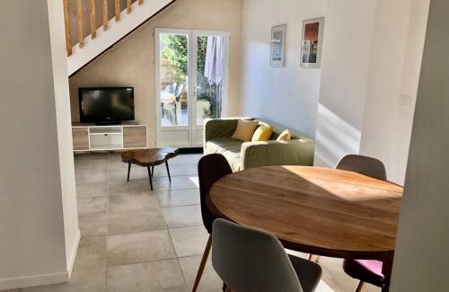Lugon-et-l'ile-du-Carney Appartement | Gîte au calme entre Saint Emilion et Bordeaux