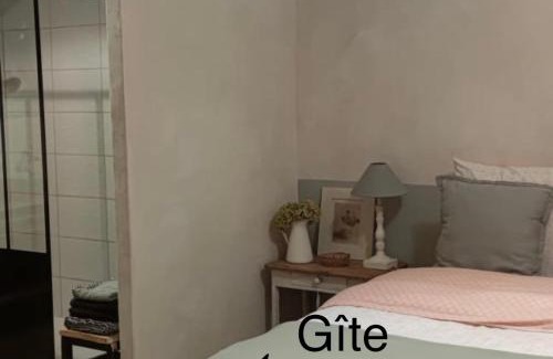 Chateldon Maison | Gîte Au petit bonheur