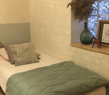 Chateldon Maison | Gîte Au petit bonheur