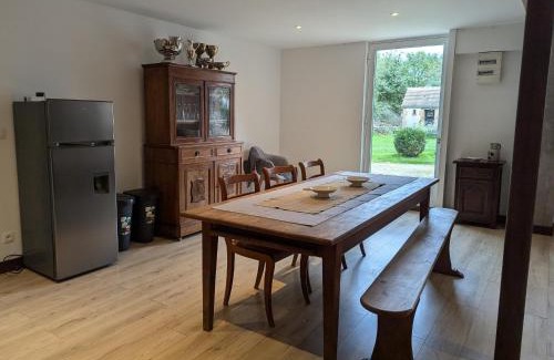 Villemurlin Maison | Gîte Authentique à Villemurlin avec Jardin et Parking - FR-1-590-527