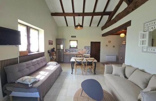 Sainte-Sabine-Born Maison | Gîte Authentique Calme avec Piscine et Jardin Privé - FR-1-616-474