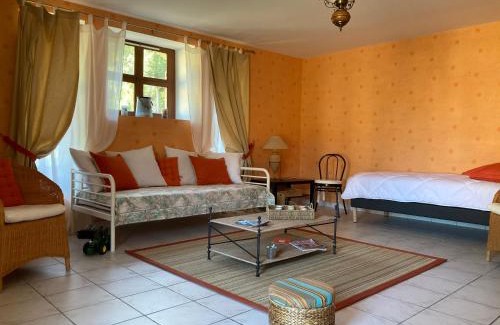 Lys-Haut-Layon Maison | Gîte Aux chênes