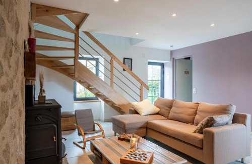 Saint-Etienne-du-Bois Maison | Gîte avec jacuzzi charme et confort