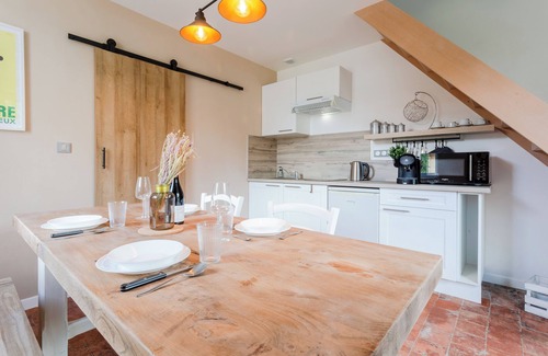 Bieville-Beuville Maison | Gîte Avec Jacuzzi Chic & Cosy Entre Caen et les Plages du Débarquement Normandie