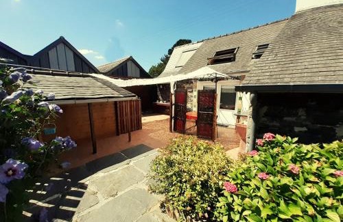 Gouezec Appartement | Gîte Bülbül