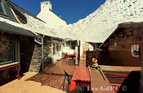 Gouezec Appartement | Gîte Bülbül