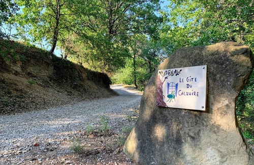 Mirabel-aux-Baronnies Maison | Gîte Bleu au milieu des oliviers