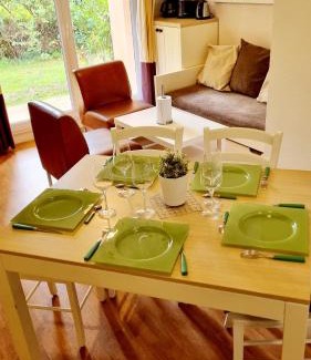 Boulleville Appartement | Gîte Bulle de détente-Aux Portes d'Honfleur avec piscine couverte