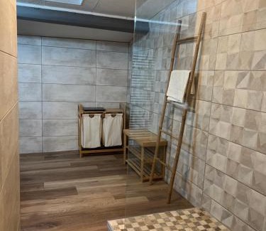 Saint-Martin-de-Valgalgues Maison | Gîte cévenol avec SPA et Piscine privatifs