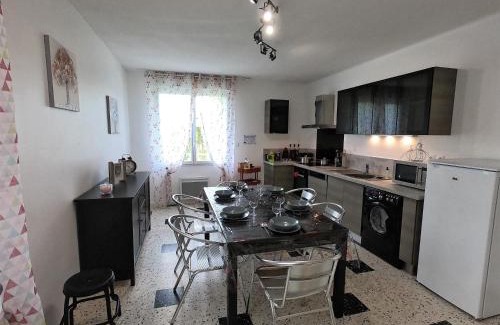Puycornet Appartement | gîte côté vallée