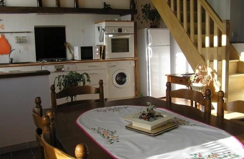 La Chapelle-aux-Choux Maison | Gîte calme avec piscine chauffée, cheminée, salle de jeux et vélos - parfait pour familles et amis - FR-1-410-141