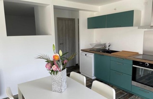 Fleurey-sur-Ouche Appartement | Gîte calme au bord de l'Ouche.