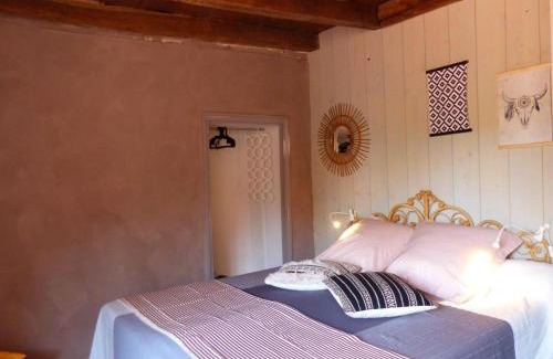 Vicq Maison | Gîte chaleureux à la ferme près de Vulcania avec jardin et activités enfants - FR-1-489-166