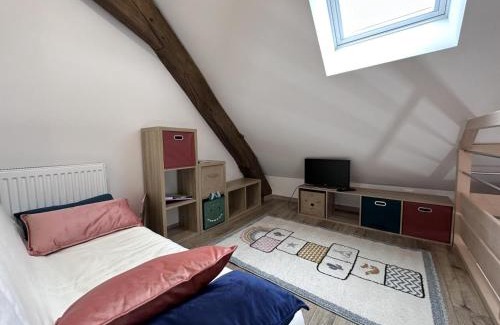 Buxieres-les-Mines Maison | Gîte Champêtre avec Animaux, Spa et Tout Confort en Pleine Nature Bourbonnaise - FR-1-489-539