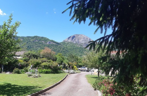 Tarascon-sur-Ariege Appartement | Gîte champagne 3 étoiles Tarascon sur Ariège