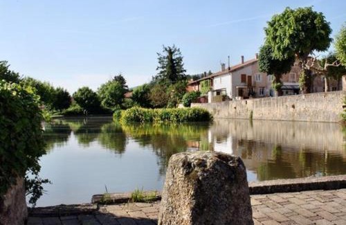 Saint-Andre-dʼApchon Maison | Gîte charmant à Saint-André-d'Apchon, animaux admis - FR-1-496-366