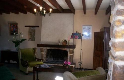 Joue-l'Abbe Maison | Gîte charmant avec cheminée, jardin privé et 3 chambres dans un ancien corps de ferme - FR-1-410-128
