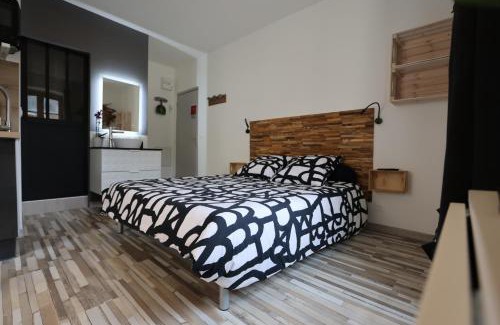 Saint-Montan Appartement | Gîte climatisé "Baugallo Pastourelle"