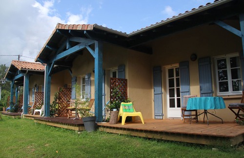 Eauze Appartement | Gîte Cocotier 2 pers - Piscine, confort & Nature - Au Petit Bernerot