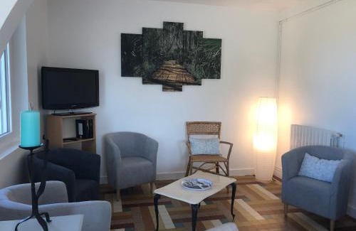 Ponce sur Le Loir Maison | Gîte Confort au Coeur de la Vallée du Loir : 4 Ch, Jardin, Fibre, BBQ, Proche Château - FR-1-410-274