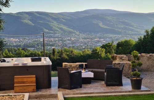 Pont-de-Larn Maison | Gîte confortable avec SPA privé et confort moderne