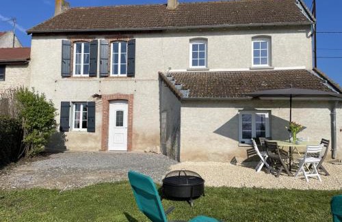 Louchy-Montfand Maison | Gîte Contemporain pour 4 avec Piscine Chauffée et Bureau à Proximité des Sites Historiques - FR-1-489-444
