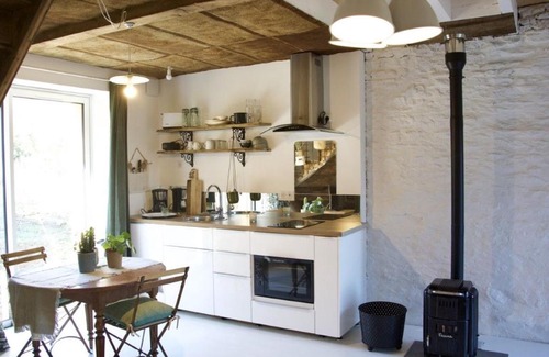 Louplande Maison | Gîte cosy à la ferme près du Mans - Jardin, Terrasse, Poêle à bois, et Sérénité Rurale - FR-1-410-269