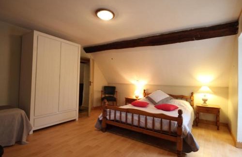 Radon Maison | Gîte cosy avec accès à un camping, étang, VTT, et proche de randonnées et d'Alençon, animaux acceptés - FR-1-497-111