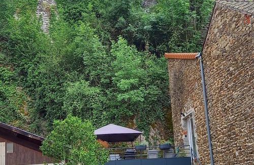 Auzon Maison | Gîte cosy avec jeux et terrasse à Auzon - FR-1-582-338