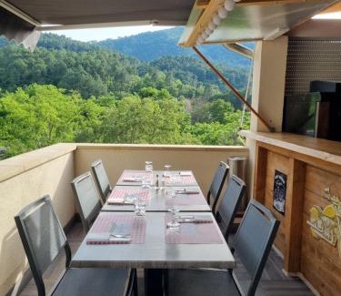 Saint-Florent-sur-Auzonnet Appartement | Gîte de la tourterelle