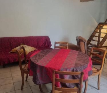 Saint-Honore-les-Bains Maison | Gîte dans Parc Naturel Proche Forêt & Spa - Parking Inclus