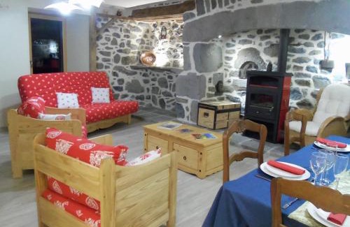 Anglards-de-Salers Maison | Gîte de Bel Air