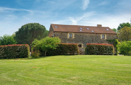 Frayssinet-le-Gelat Maison | GÎTE DE CHARME 8 PERSONNES DANS ANCIENNE GRANGE