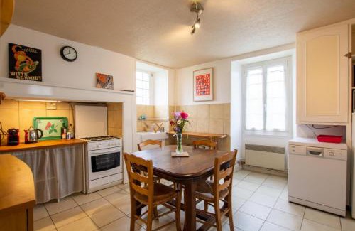 Nanthiat Maison | Gîte de Champdoré