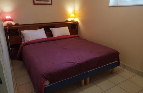 Nanthiat Maison | Gîte de Champdoré