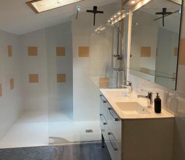 Le Petit-Bornand-les-Glieres Appartement | Gîte de charme dans la vallée du Borne au cœur des Alpes