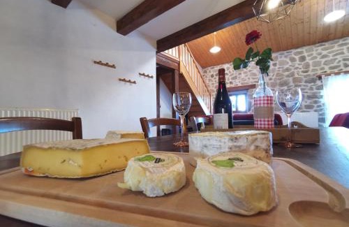 Saint-Romain-Lachalm Maison | Gîte de charme en campagne, 5-8 pers., cheminée, nature, proche Pilat, activités à proximité - FR-1-582-269