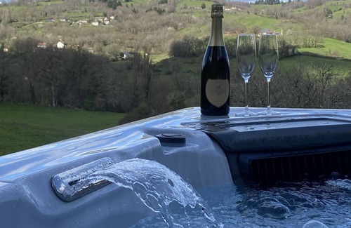 Lagleygeolle Maison | Gîte de charme à proximité de collonges la rouge climatisé avec spa