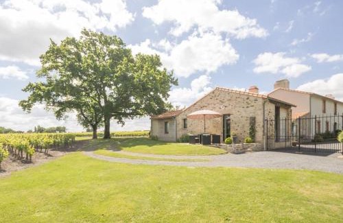Chateau-Thebaud Maison | Gîte de charme avec piscine chauffée et WiFi - 2 chambres - FR-1-306-803