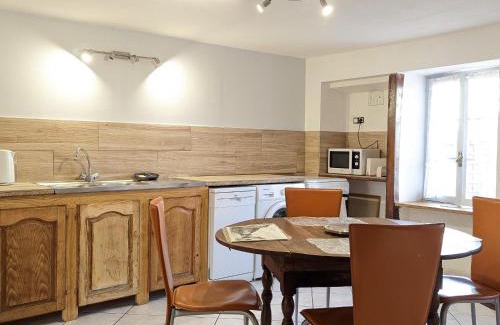 Vauvillers Maison | Gîte de charme avec jardin à Vauvillers - FR-1-583-435