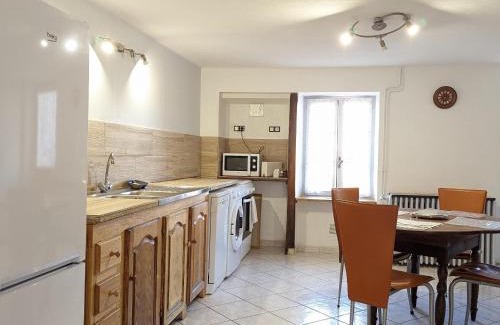 Vauvillers Maison | Gîte de charme avec jardin à Vauvillers - FR-1-583-435
