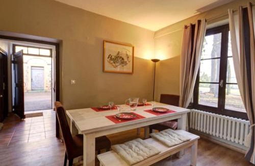 Parigny Maison | Gîte de Charme avec Parc, Tennis et Salle de Jeux près d'un Château à Parigny - FR-1-496-160