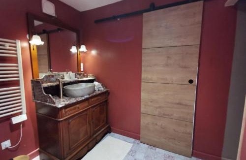Mayet Maison | Gîte de charme avec terrasse, proche circuit 24H et zoo de la Flèche, idéal pour 4 pers. - FR-1-410-438