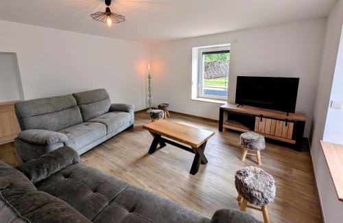Les Fessey Maison | Gîte de charme dans Les Vosges du sud, parfait pour 14 personnes - FR-1-583-511